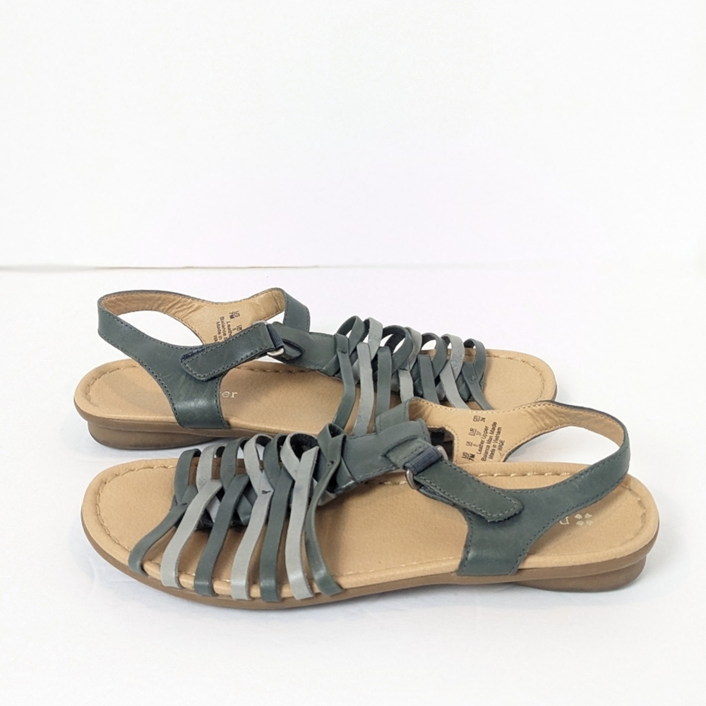 Naturalizer two tone leather sandals